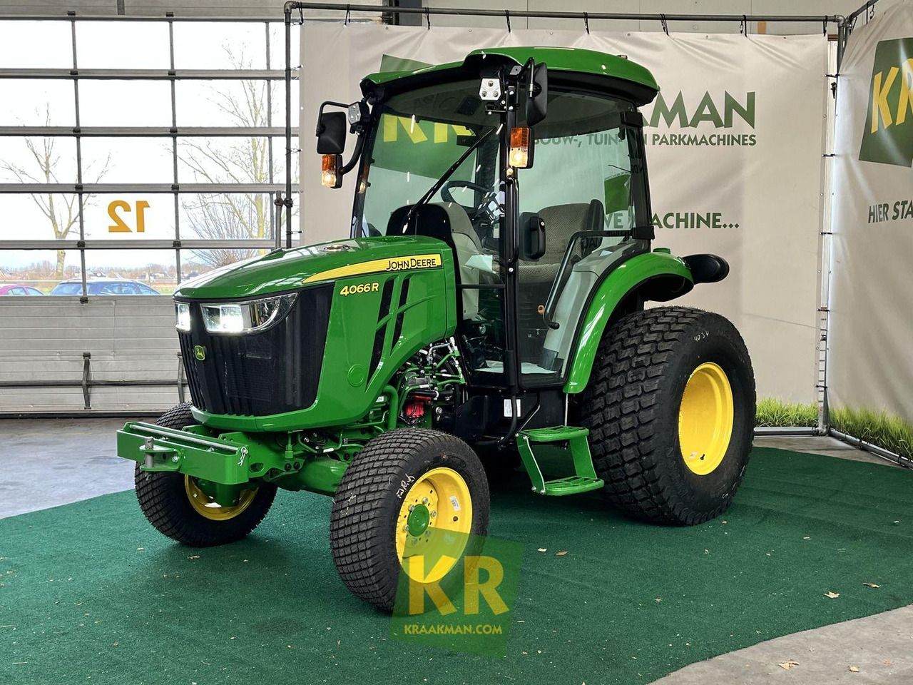 John Deere 4066R
