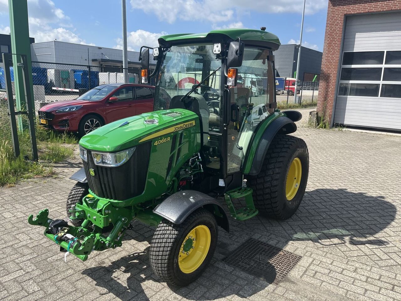 John Deere 4066R