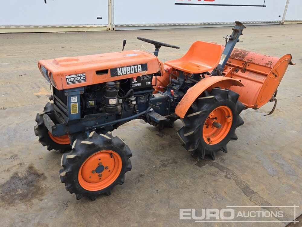 Kubota B6000C