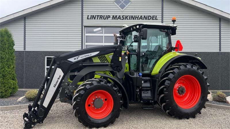 Claas Axion 810 CMATIC Med frontlift og frontlæsser